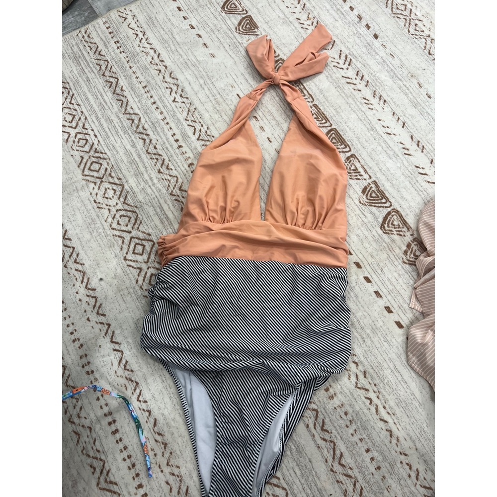 CUPSHE Womens Peach and Striped Halter One Piece Swimsuit Tummy Control Large - Picture 2 of 5